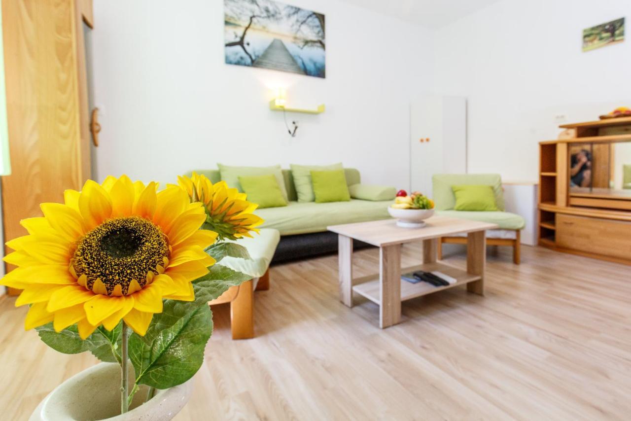 Apartment Green Forest Спліт Екстер'єр фото