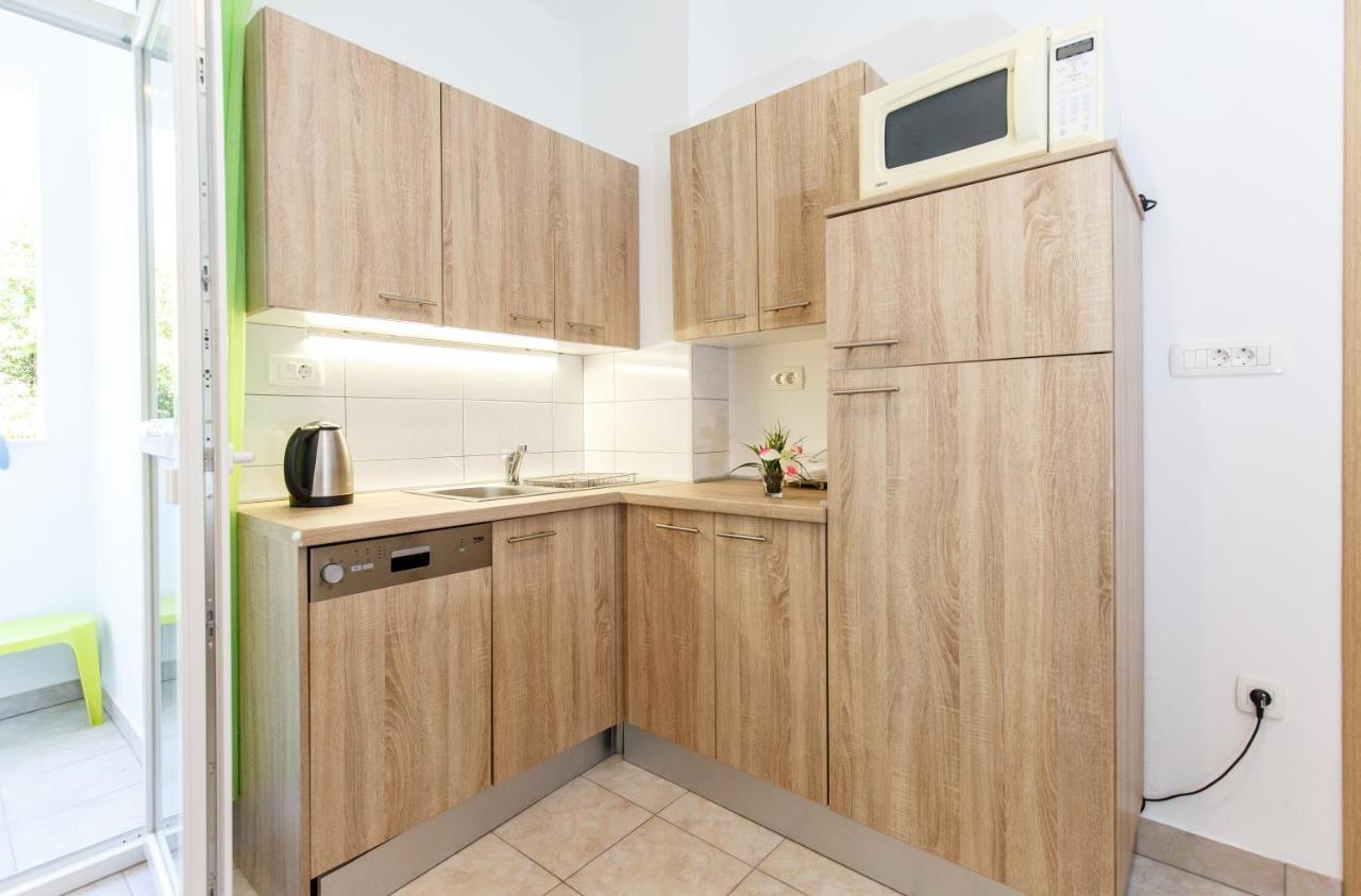 Apartment Green Forest Спліт Екстер'єр фото