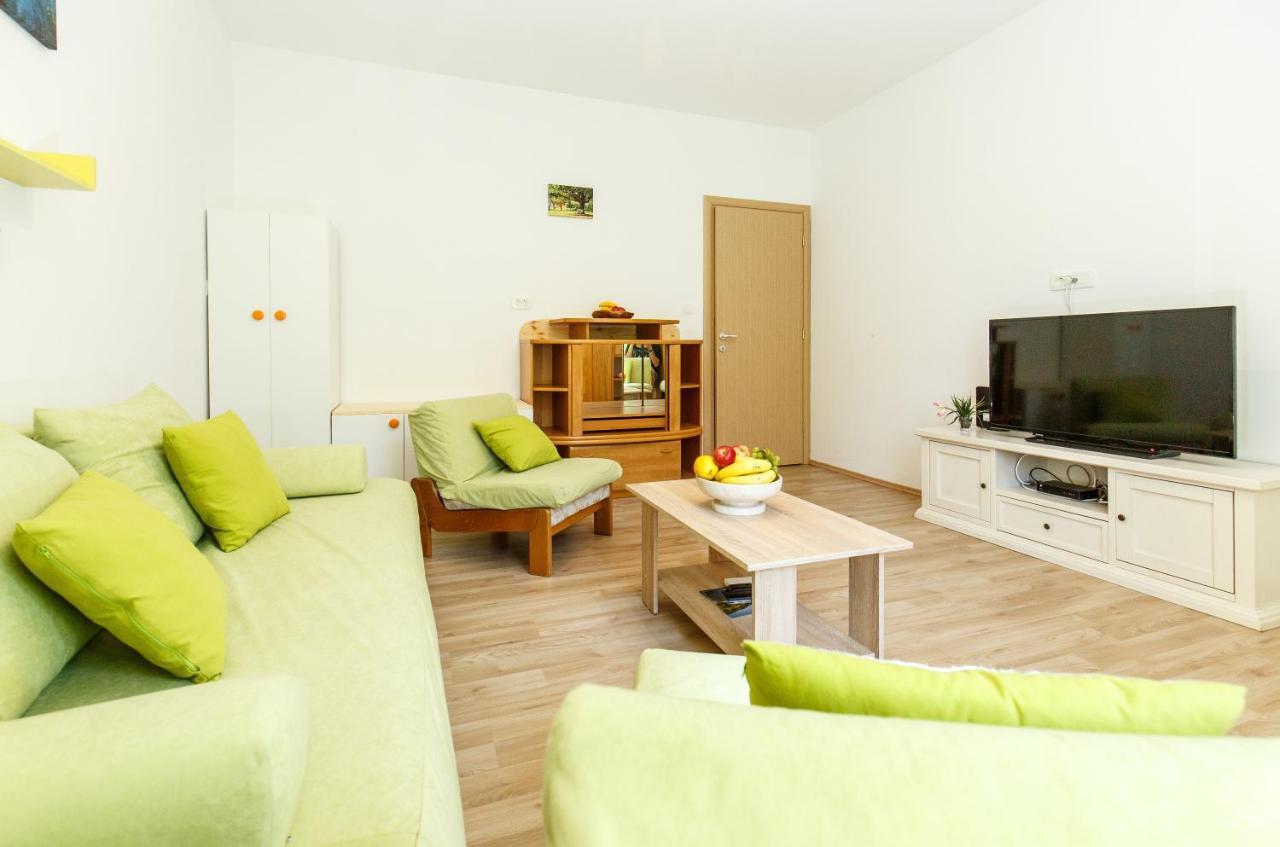 Apartment Green Forest Спліт Екстер'єр фото